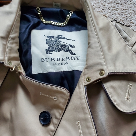 COPY - Burberry trench coat - Picture 1 of 10
